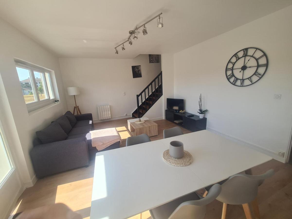 Duplex Familial Proche Gare Et Hyper Centre Ville Villepreux Ngoại thất bức ảnh